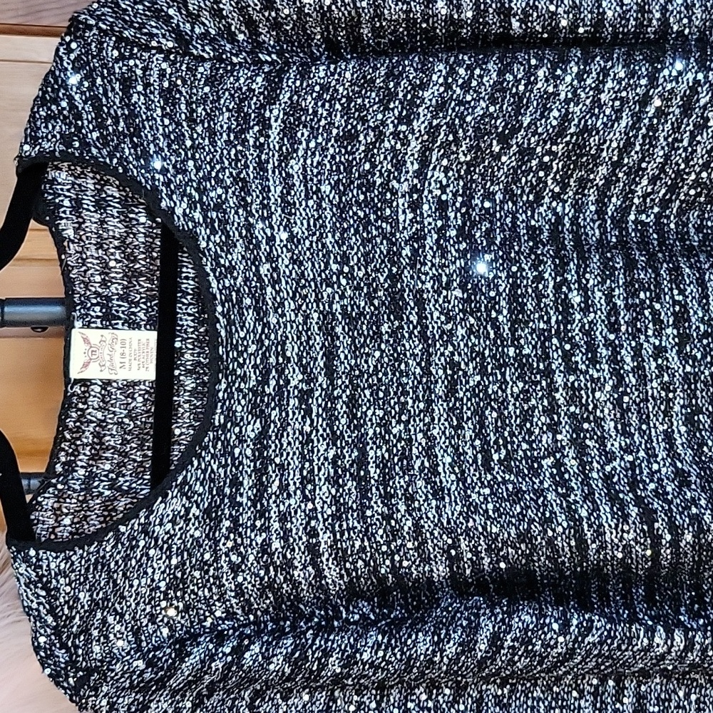 SEQUIN SPARKLE KNIT SWEATER with Sheer Hem - Picture 4 of 7